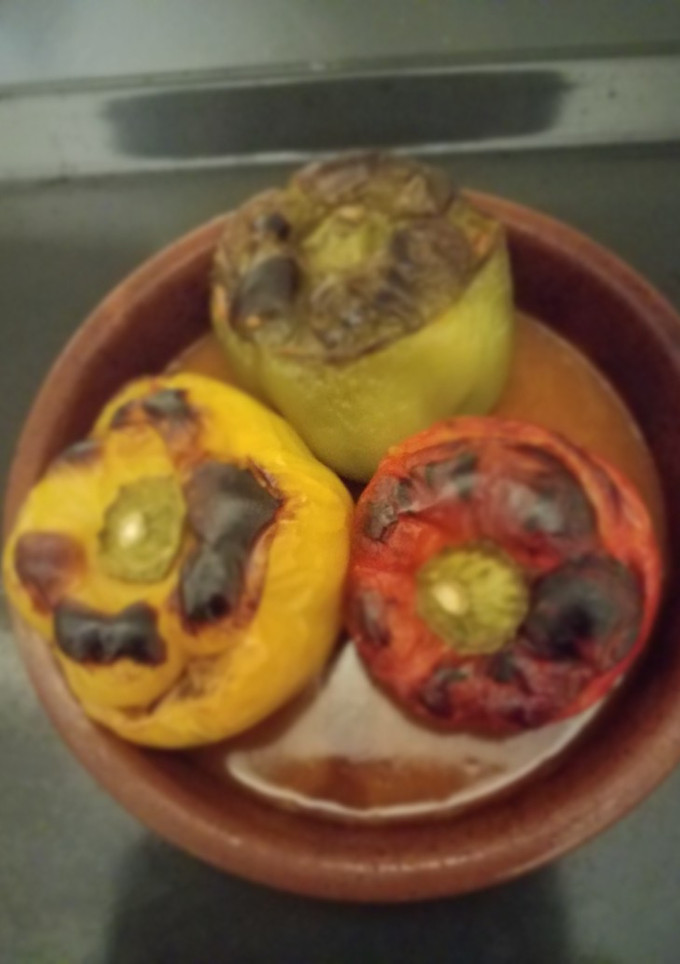 Una foto de Pimientos tricolor rellenos al horno