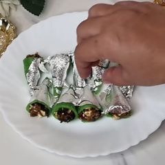 A picture of Homemade paan in different style.