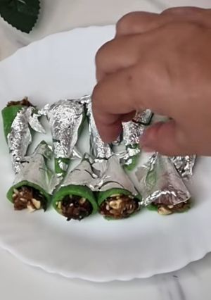 A picture of Homemade paan in different style.