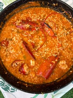 Una foto de Arroz caldoso con bogavante
