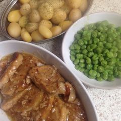 A picture of My Lazy Pork Steaks with Apple and Sweet Chilli.