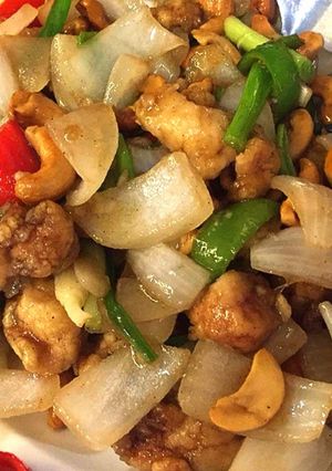 รูปของ ไก่ผัดเม็ดมะม่วงหิมพานต์