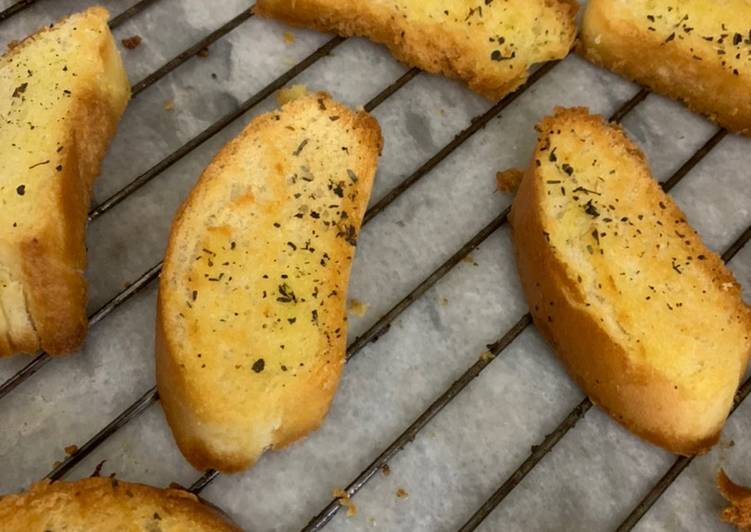 Step-by-Step Guide to Make Speedy Garlic Toast