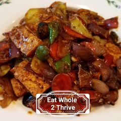 A picture of Fried tofu, onions and chillies in bean sauce #Vegan#.