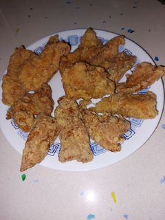 Una foto de Tiras pollo crujiente a lo KFC