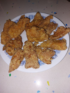 Una foto de Tiras pollo crujiente a lo KFC