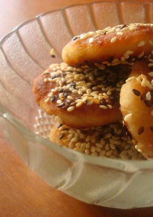 A picture of No Butter Sesame Banana Cookies.