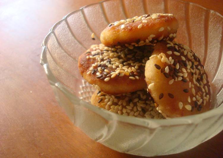 Easiest Way to Prepare Any-night-of-the-week No Butter Sesame Banana Cookies