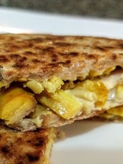 Una foto de TORTILLA De Avena, Repleta de Pollo🐣🐥🐤 Viejo...!