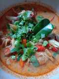 Tom Yum with Chicken 🐤, Shrimp 🍤, and Oyster Mushrooms 🍄