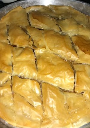 A picture of Baklava with Nuts.