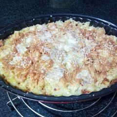 A picture of Crisp Baked Shepherd's Cheesy Macaroni Pie.