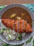 Katsu Curry de Pollo con Pastillas Golden Curry