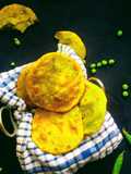 Koraishutir kochuri(bengali green peas kochuri)