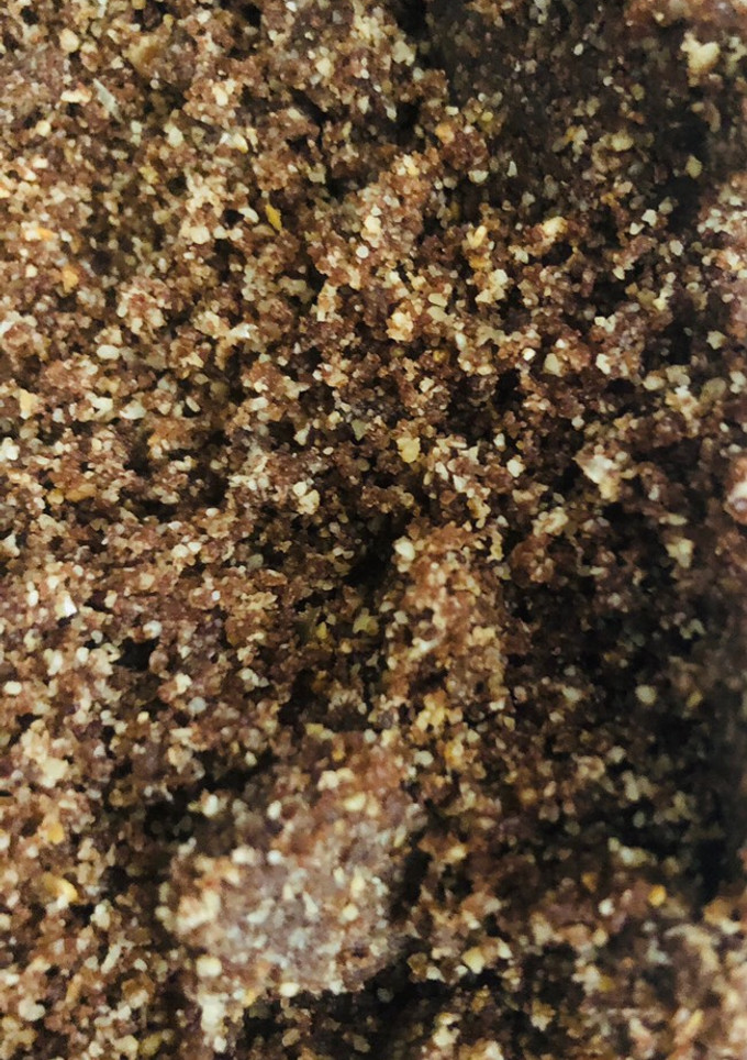 Una foto de Crocante de avellanas sabor nutella... para espolvorear helados, cremas, o cucharear sin culpas!!!