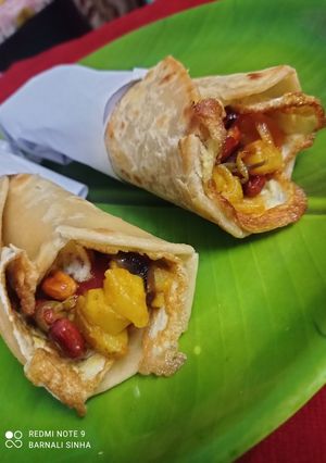 পটেটো স্টাফ এগ রোল (potato stuff egg roll recipe in Bengali) রেসিপির প্রধান ছবি