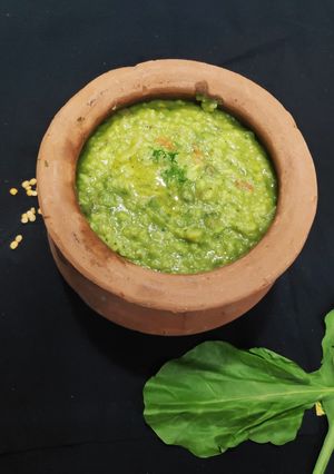 A picture of Palak Dal Khichdi.
