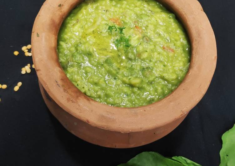 Simple Way to Make Award-winning Palak Dal Khichdi