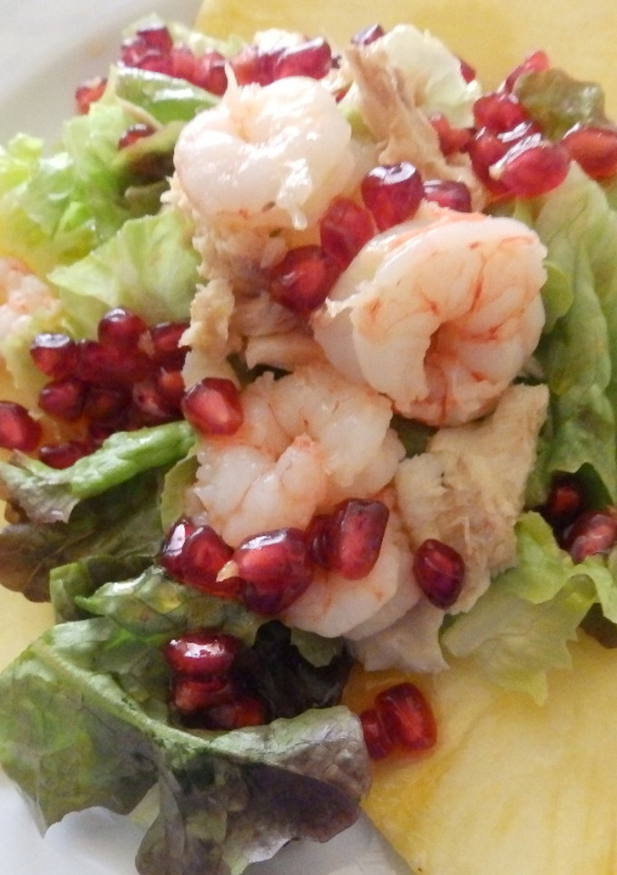 Una foto de Carpaccio de piña con vinagreta de granada