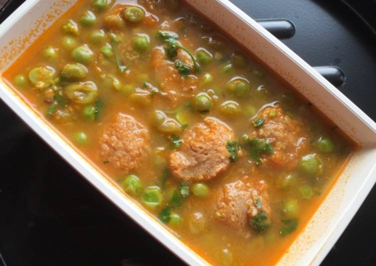 Step-by-Step Guide to Prepare Peas soya in tomato besan curry