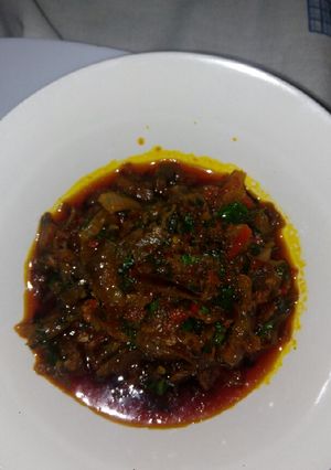 A picture of Onion sauce.