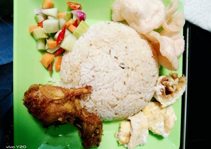 01. Nasi kebuli ayam masak di magic com