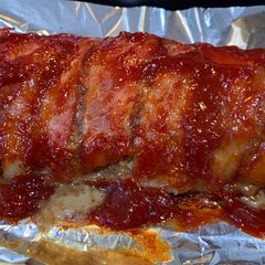 A picture of Pioneer woman meatloaf.