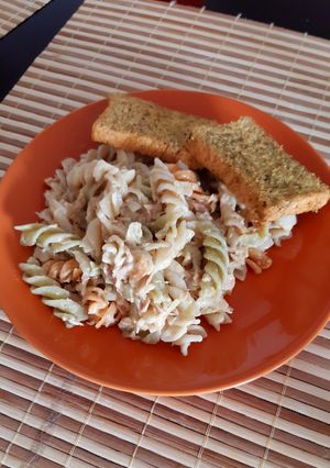 Una foto de Pastas con Atún 🍝🐟