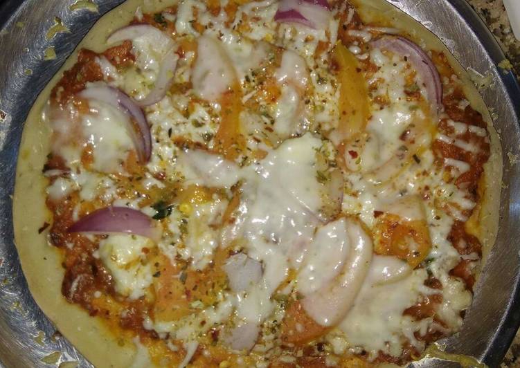 Recipe of Homemade Onion pizza
