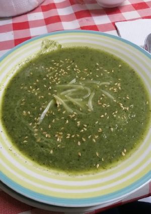Una foto de Crema de acelga con leche 👩‍🍳