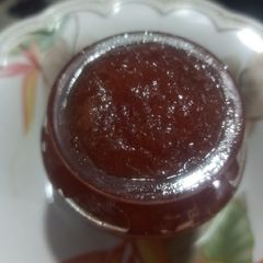 A picture of Apple pomegranate jam.