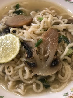 Una foto de Sopa de fideos de arroz bánh phở