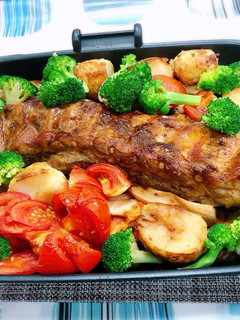 烤豬肋排佐野菜(水波爐料理) 的食譜成品照片