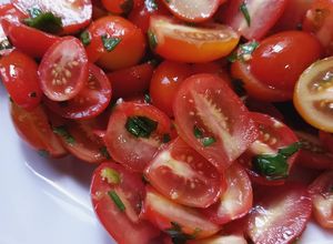 Foto de Salada de tomate cereja