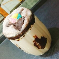A picture of Chocolatey 🍫 lassi.
