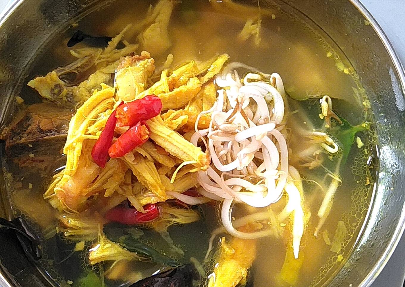 Soto Ayam Suwir