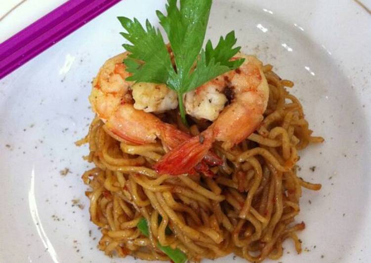 Resep Tumis Mie Telor Udang Spicy yang Bisa Manjain Lidah