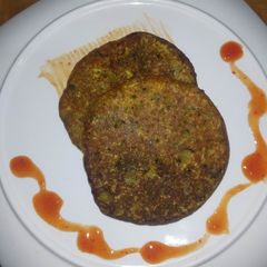 Cauliflower Garlic Mini Thalipeeth A picture of Cauliflower Garlic Mini Thalipeeth.