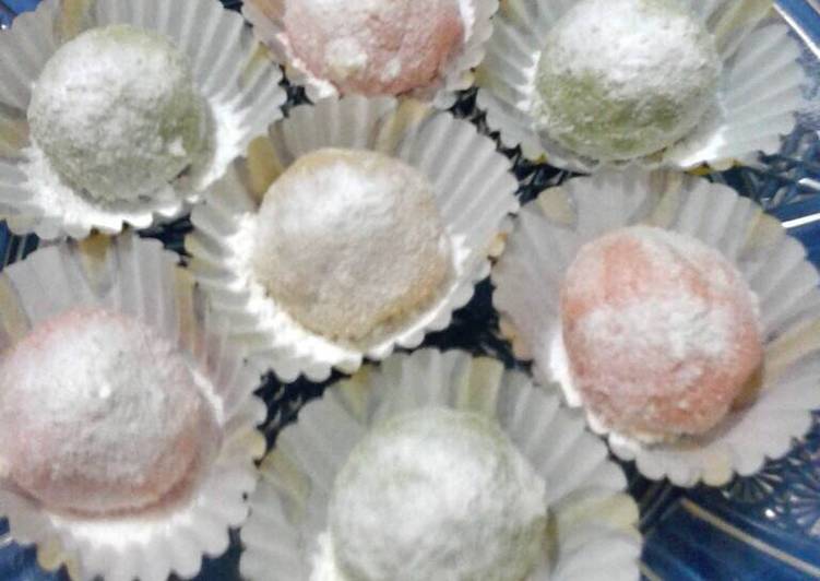 Cara termudah untuk Musim Semi LezatRainbow Putri Salju (tanpa telur) 