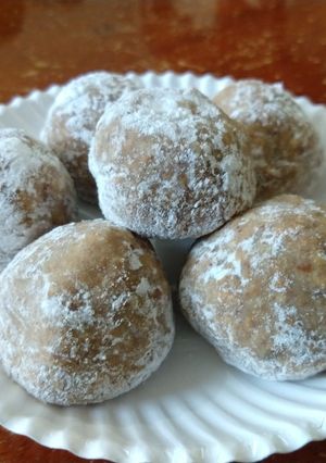 Una foto de Bolitas de nuez (sin horno)