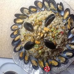 A picture of Perfect midopilafo (mussels with rice).