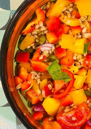 Foto di Insalata di orzo alle verdure