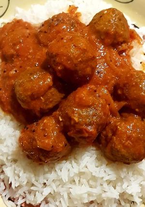 A picture of Meatballs with Rice.