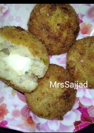 A picture of Potato cheese balls.