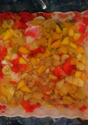 Fruit salad ainihin hoton girkin