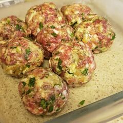 A picture of Italian Meatballs.
