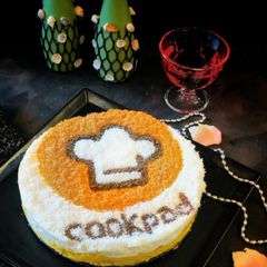 A picture of Whosayna’s Bounty Mousse on Kesar Pista Badaam Cake.