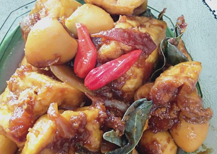 Semur tahu & telur puyuh Semur tahu & telur puyuh