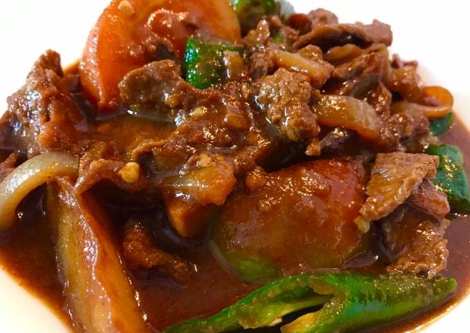 Semur Daging dan Kentang