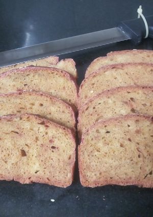 A picture of Beet bread.